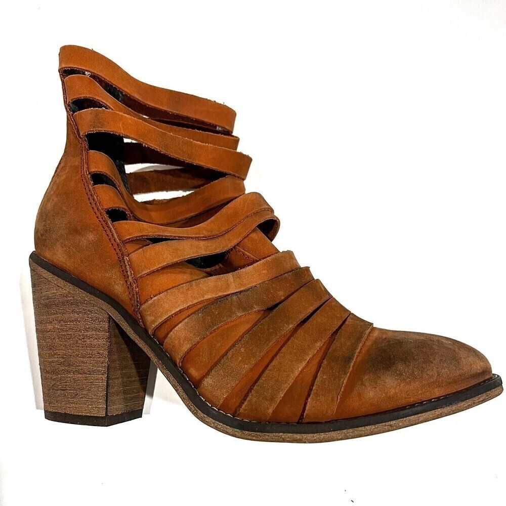 Free People Hybrid Strappy Boot (EU 40) cognac